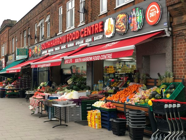 What role does technology play in UK kitchen bars?